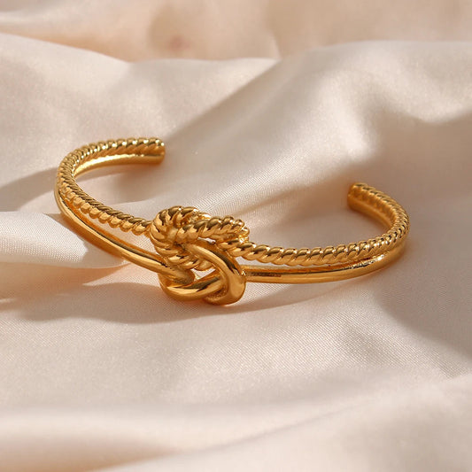 Pulsera Trenzada de Invierno en Oro de 18K Pulsera 07 CELINAH 