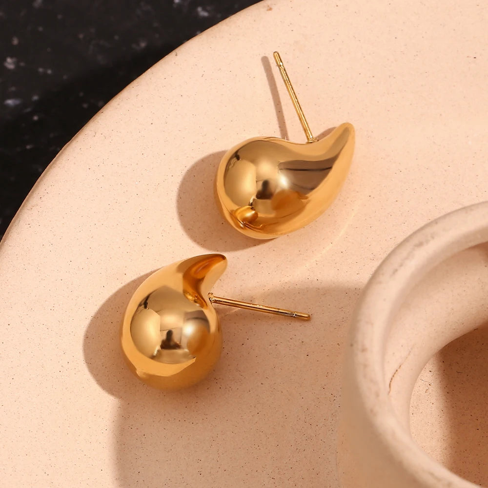 Pendientes de Gota Hueca en Oro 18K Pendientes 40 CELINAH 