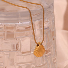 Collar de Concha Dorado Resistente al Agua para Verano Collar 24 CELINAH 