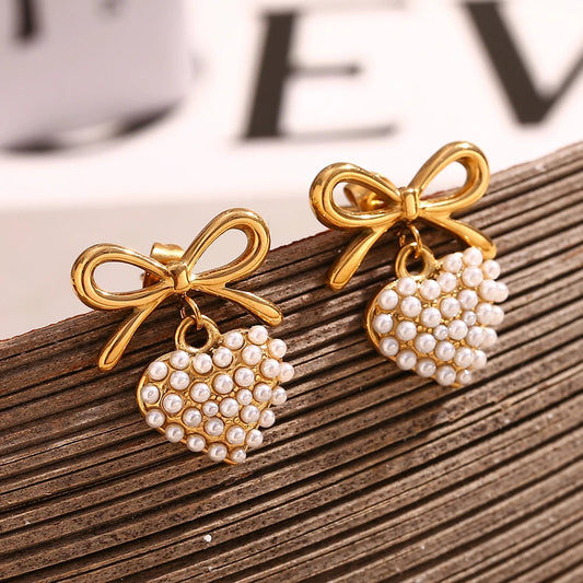 Colgante de Amor de Perlas con Nudo de Lazo en Oro 18K Pendientes 46 CELINAH 