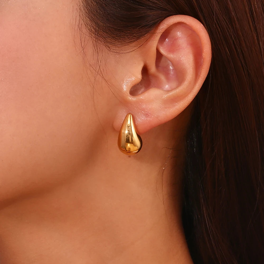 Pendientes de Gota Hueca en Oro 18K Pendientes 40 CELINAH 