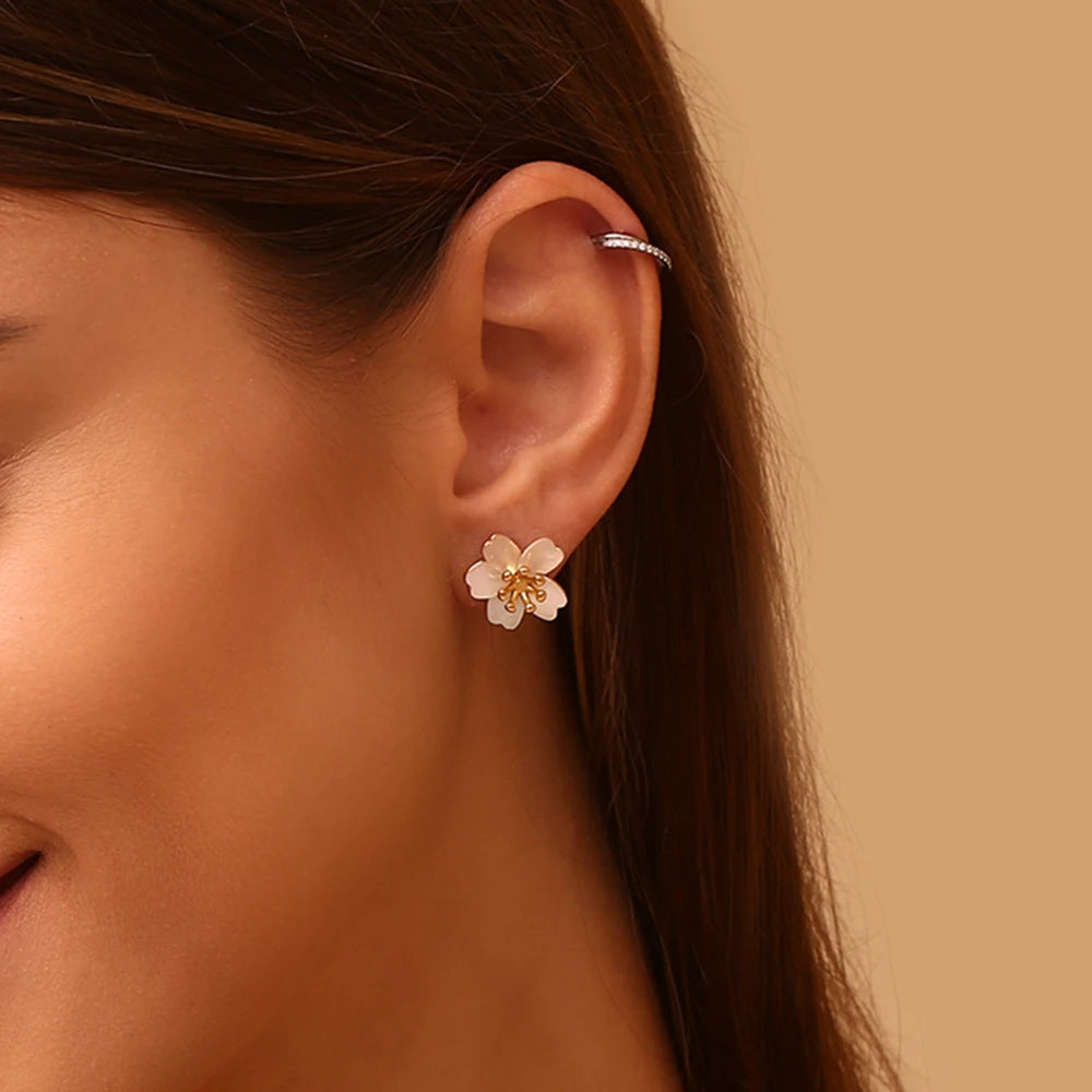 Pendientes Flor de Cerezo Chapados en Oro 18K Pendientes 47 CELINAH 