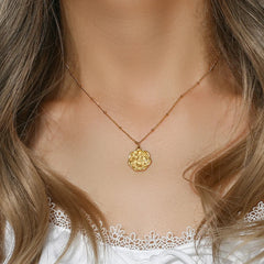 Collar de Acero Inoxidable Chapado en Oro 18K - Flor de Cerezo Collar 05 CELINAH 